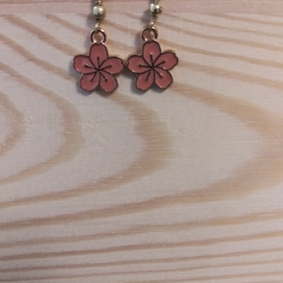 Flower Earring Set - Picture 2 of 7